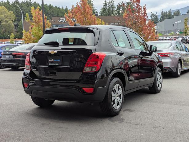 2019 Chevrolet Trax LS - Android Auto, Apple CarPlay, Bluetooth image 6