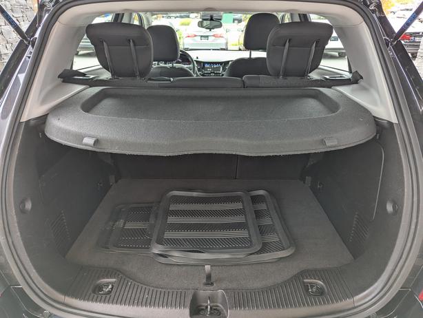 2019 Chevrolet Trax LS - Android Auto, Apple CarPlay, Bluetooth image 8