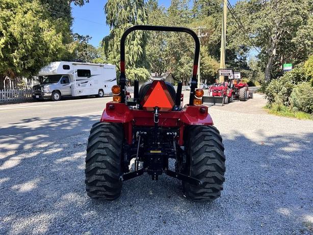 2024 Mahindra 1600 Series 1626 HST image 5