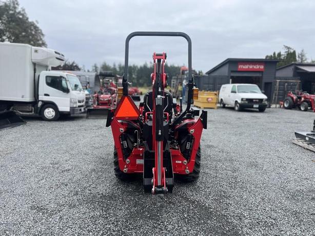 2024 Mahindra 2100 series 2126 HST image 6