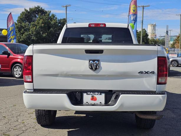 2019 RAM 1500 Classic 4x4 Quad Cab 6'4" Box image 3