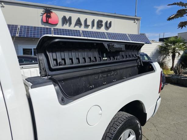 2019 RAM 1500 Classic 4x4 Quad Cab 6'4" Box image 6