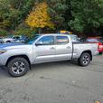 2018 Toyota Tacoma TRD Sport thumbnail image 5