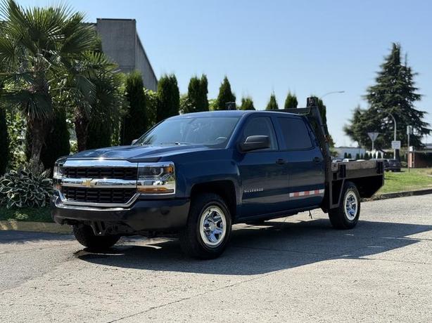 2017 Chevrolet Silverado 1500 Flat Deck  6 feet 8 inches Crew Cab 2WD image 5