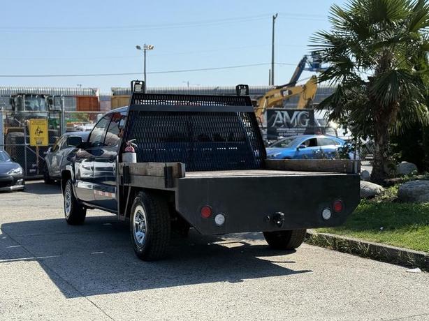 2017 Chevrolet Silverado 1500 Flat Deck  6 feet 8 inches Crew Cab 2WD image 8