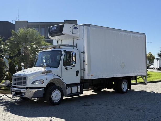 2017 Freightliner M2 106 18-Foot Reefer Cube Van – Cummins Diesel image 5