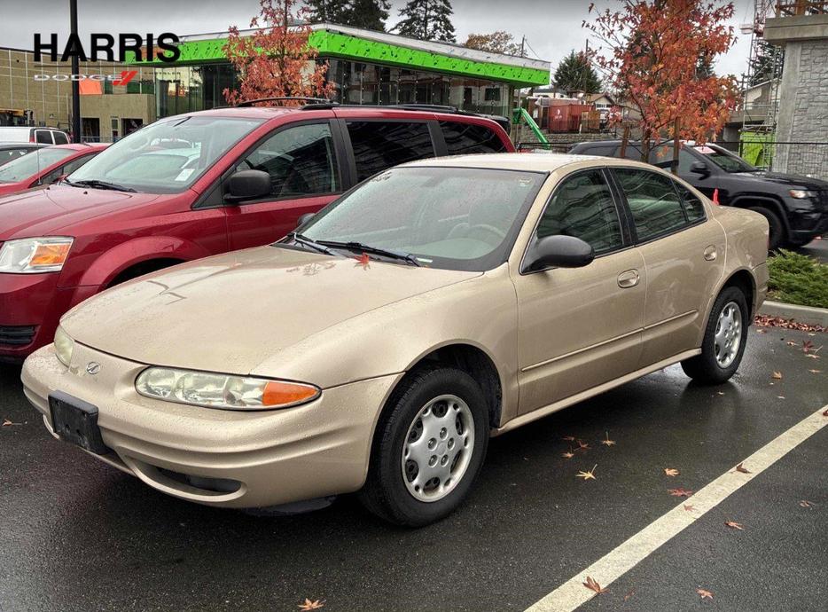 2003 Oldsmobile Alero GX display photo