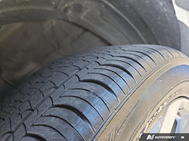 2023 Hyundai Venue Ultimate IVT | Blind Spot Monitor | Remote Engine Start! image 7