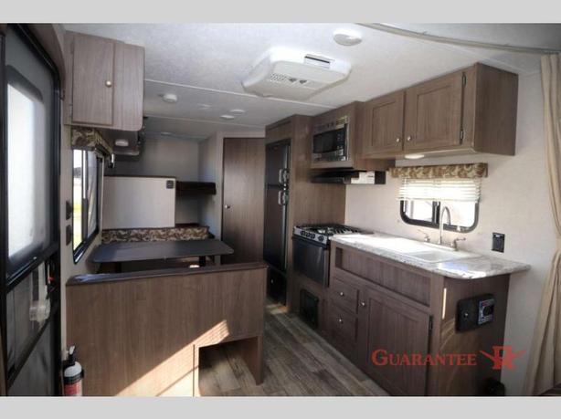Used 2018 Keystone RV Hideout 21LHSWE image 7