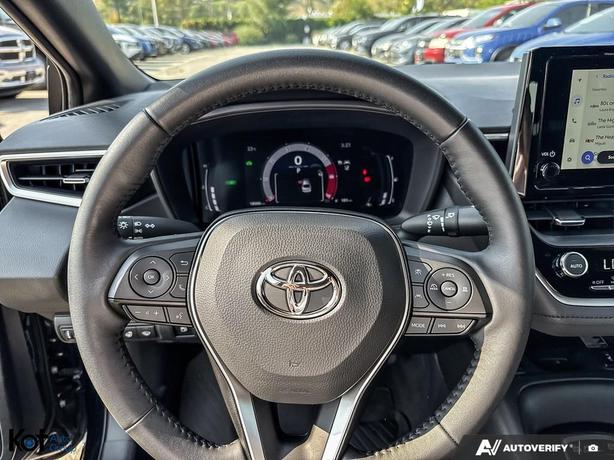 2025 Toyota Corolla SE ! ONE OWNER! NO ACCIDENTS! HYBRID! image 7