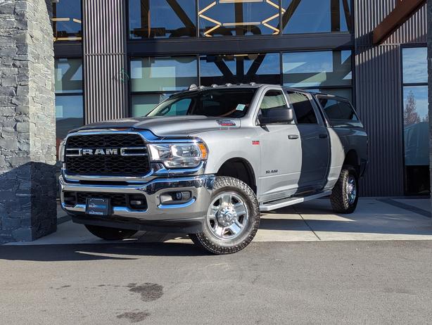 2019 Ram 2500 Tradesman - 6.4L V8, Crew Cab, Mid Bed, 4x4 image 1