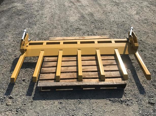 2022 Braber Equipment Debris Forks Clamps On To Bucket 72" DF72G image 2