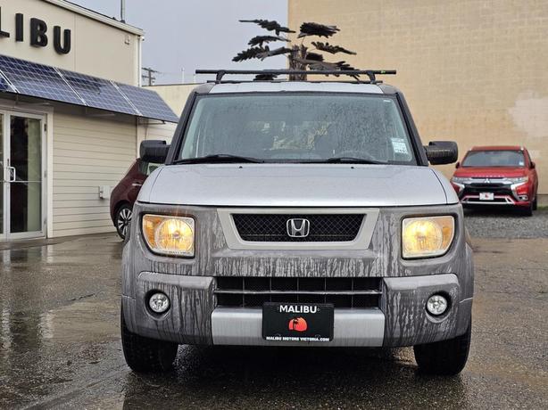 2004 Honda Element 4WD Automatic with Y Package image 2