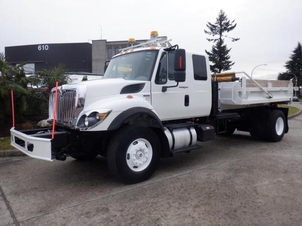 2010 International 7300 Workstar Dump Truck Air Brakes Diesel image 1