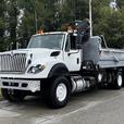 2017 International WorkStar 7600 18-Speed 16 Foot Dump Truck with HIAB Crane thumbnail image 5