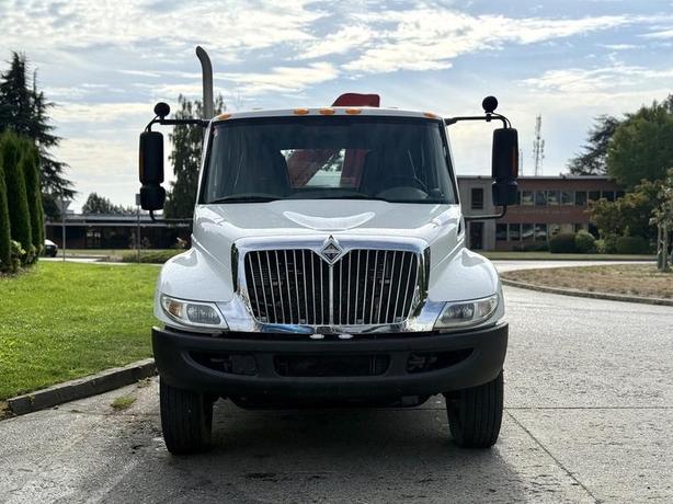 2008 International 4300 Diesel with Amco Veba Crane and 8-Foot Dump Box image 3