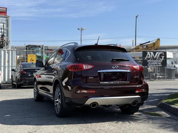 2017 Infiniti QX50 AWD image 8
