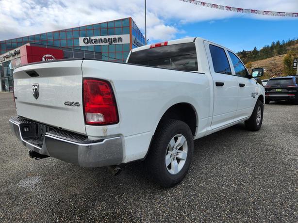 2023 RAM 1500 Classic SLT | 5.7L HEMI V8 | 5'7" Box | Class IV Hitch Receiver |  image 3