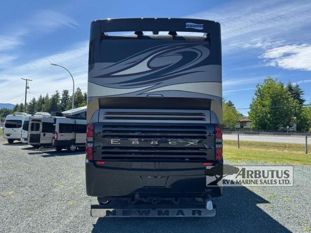 Used 2012 Newmar Essex 4544 image 6