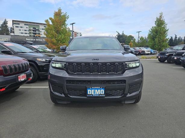 2024 Jeep Grand Cherokee L Altitude 4x4 | 7 Passenger Seating | Heated Seats! image 2