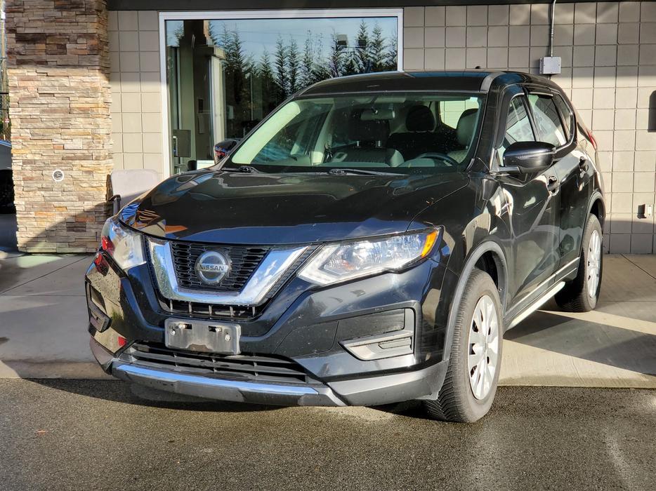 2019 Nissan Rogue S display photo