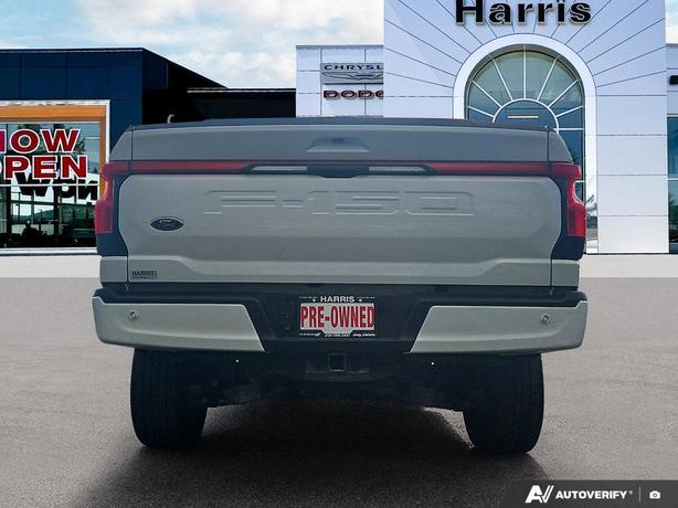 2023 Ford F-150 Lightning LARIAT 4WD SuperCrew 5.5' Box | No Reported Accidents! image 5