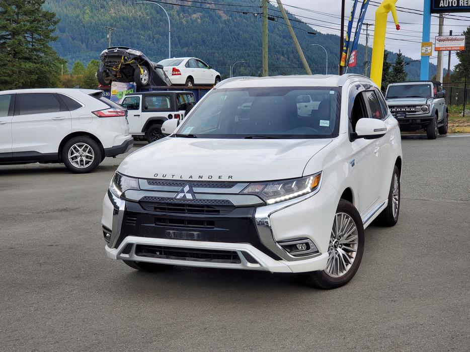 2020 Mitsubishi Outlander PHEV 4WD - Heated Seats, Moonroof display photo