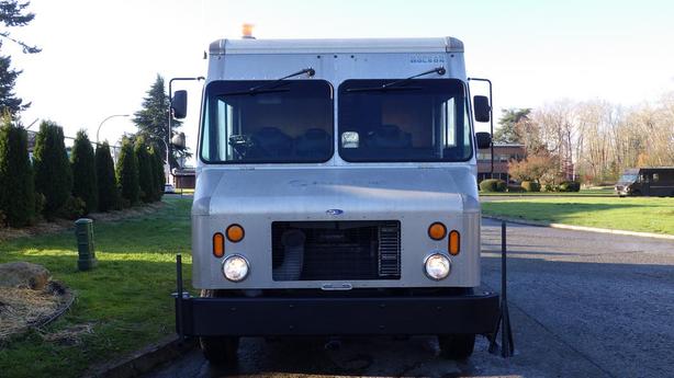 2008 Morgan Olson Workhorse W62 Step Van image 3