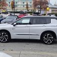 2024 Mitsubishi Outlander GT Premium S-AWC thumbnail image 8