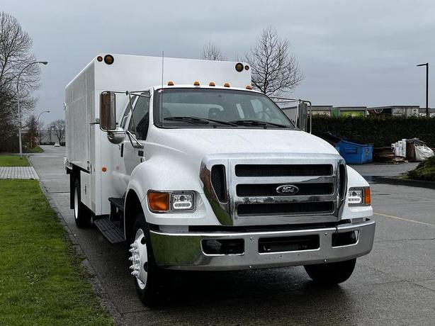 2013 Ford F-650 Chipper Dump Truck 2WD image 2
