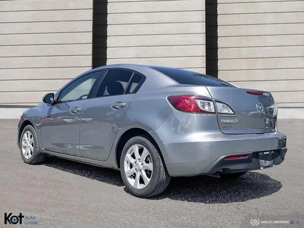 2011 MAZDA MAZDA3 image 4