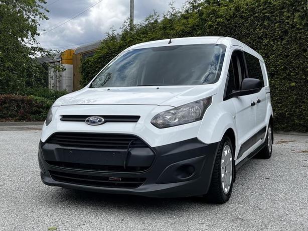 2016 Ford Transit Connect XL Cargo Van image 4