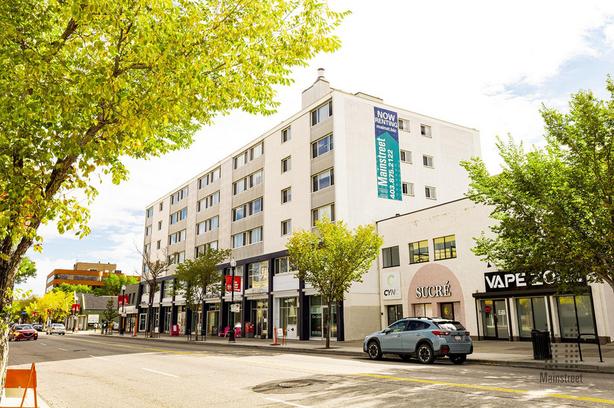 Bachelor Avenue Tower image 7