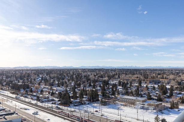 2-Bedroom London at Heritage Station - Abbey Tower image 4