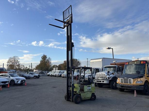2000 Clark GPS 15 3 stage ForkLift Propane (Actual Year is unconfirmed ) image 1