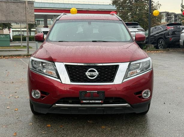 2016 Nissan Pathfinder SL - Leather, Sunroof, Heated Seats, Dual Climate image 2