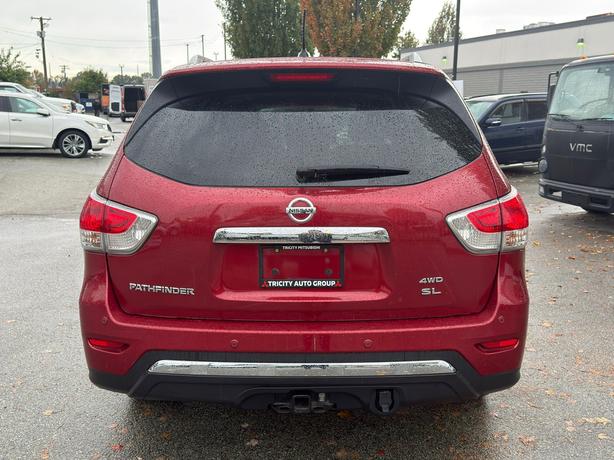 2016 Nissan Pathfinder SL - Leather, Sunroof, Heated Seats, Dual Climate image 6