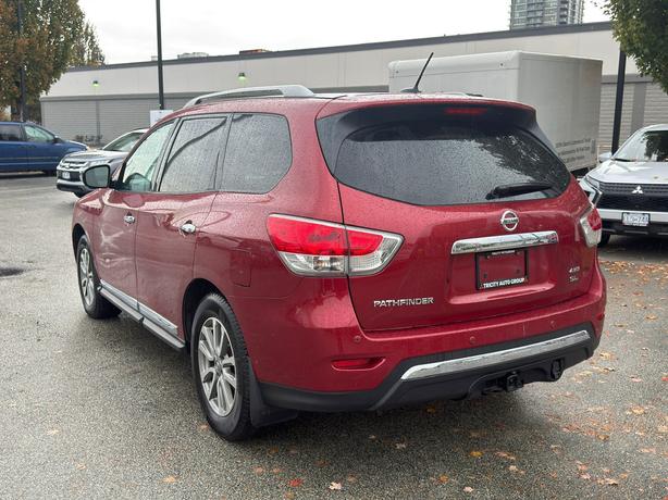 2016 Nissan Pathfinder SL - Leather, Sunroof, Heated Seats, Dual Climate image 7