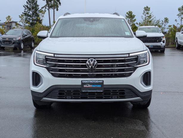 2024 Volkswagen Atlas Comfortline - No Accidents, AWD, Heated Seats image 3