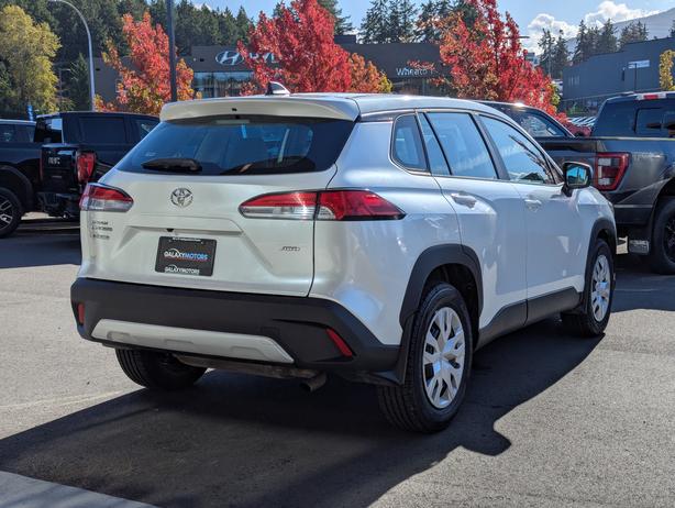 2023 Toyota Corolla Cross L - No accidents, AWD, Heated Seats image 6
