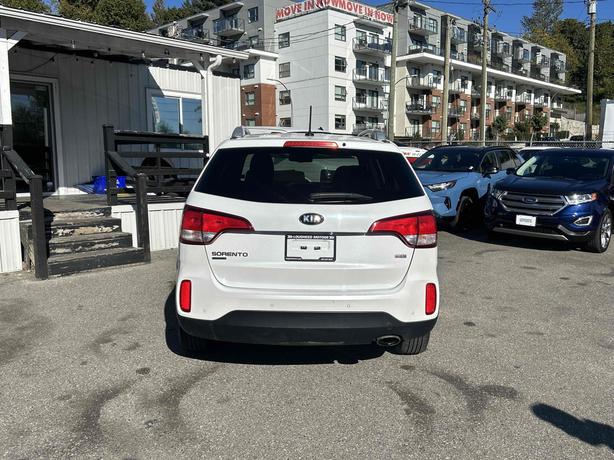 2014 KIA Sorento image 7