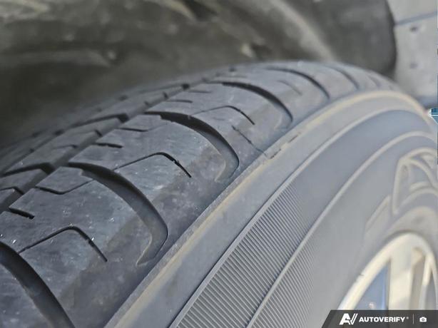 2024 Nissan Murano SV AWD | No Reported Accidents! image 7