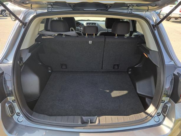 2021 Mitsubishi RVR - 4WD, Heated Seats image 8