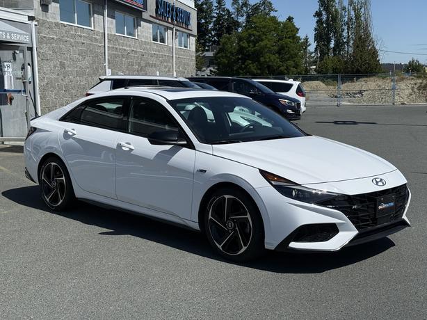 2023 Hyundai Elantra N LINE - Wheels: 18" x 7.5J  & Power Driver Seat image 4