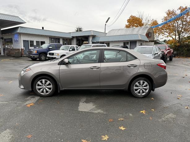 2015 Toyota Corolla image 4