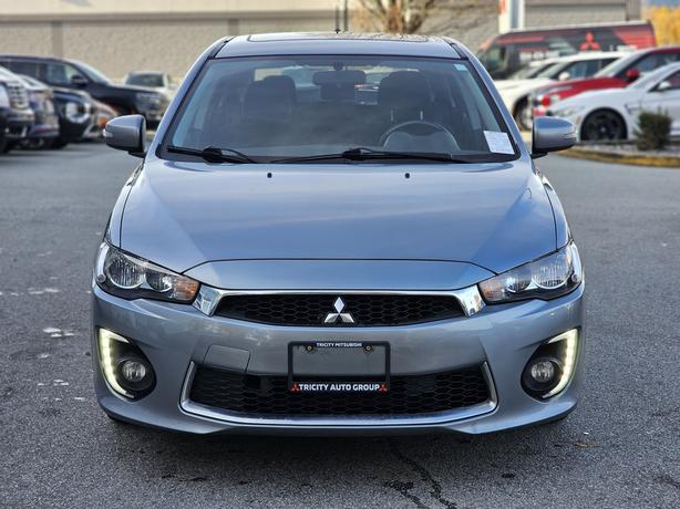 2017 Mitsubishi LANCER SPORTBACK image 2