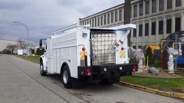 2006 Freightliner M2 106 Medium Duty Service Truck Dually CNG Natural Gas image 8