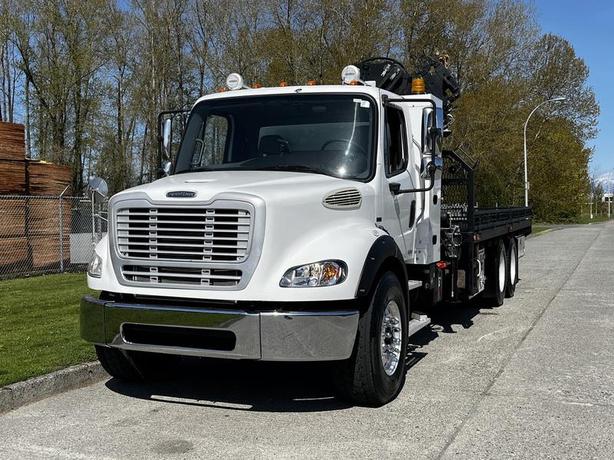 2012 Freightliner M2 112 22 Foot Flat Deck With Crane Air Brakes Natural Gas image 4