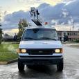 2007 Ford Econoline E-350 Bucket Van with Altec AT200AV Lift – 30 ft Reach thumbnail image 3
