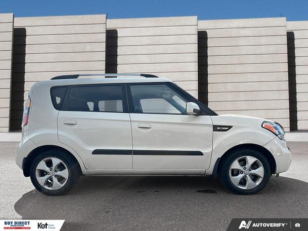 2010 Kia Soul 2U  MANUAL, KEYLESS ENTRY, HEATED FABRIC SEATS, AUTO WINDOWS, HEAT image 3